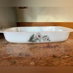Vintage Arcopol France Daisy Opal Glass Baking Casserole. 9x13. Excellent Cond.
